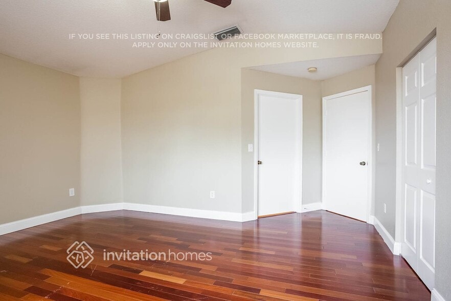 Building Photo - 9229 SW 157th Ct