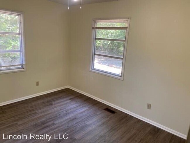 Building Photo - 4 br, 3 bath House - 1105 W Alden Ave
