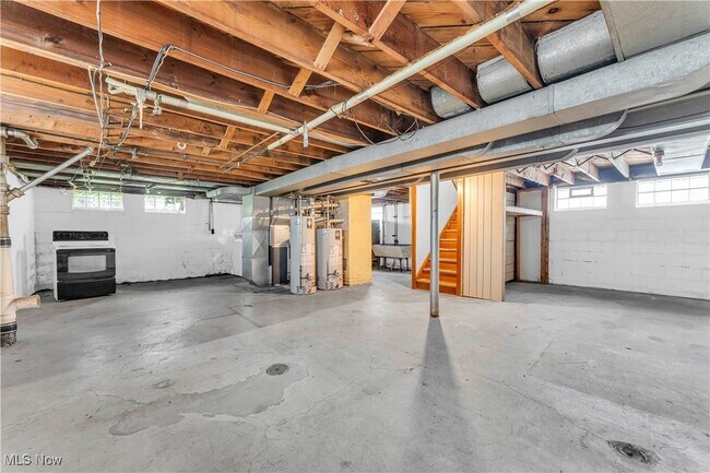 Building Photo - 3819 W 137th St