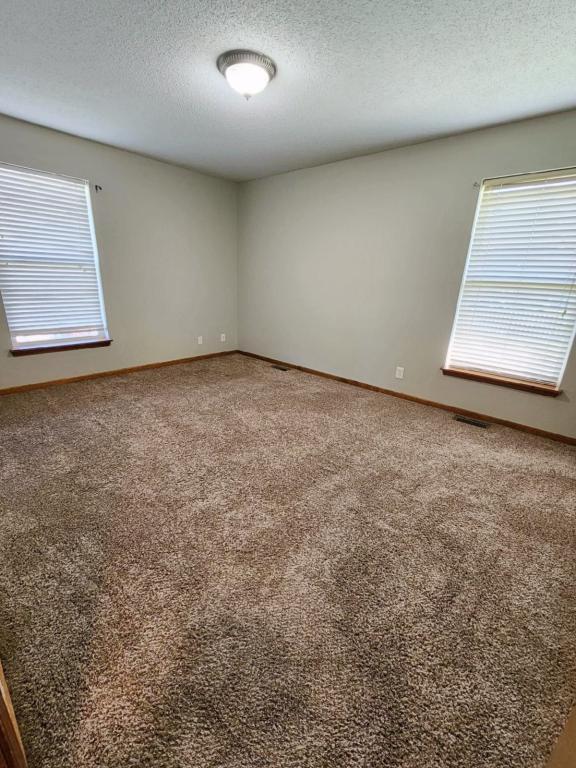 Building Photo - 211 E 22nd St