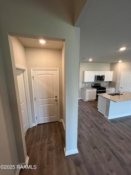 Building Photo - 129 Abbeywood Ct
