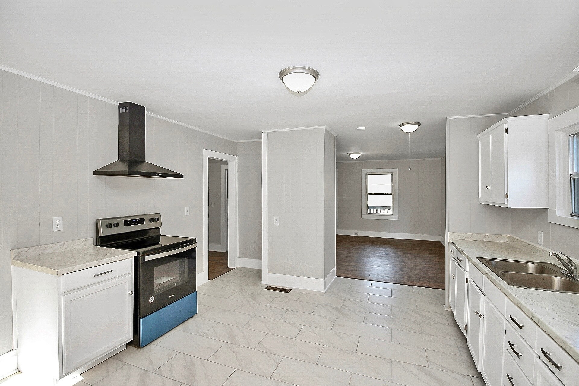 Building Photo - 209 Fairdale St