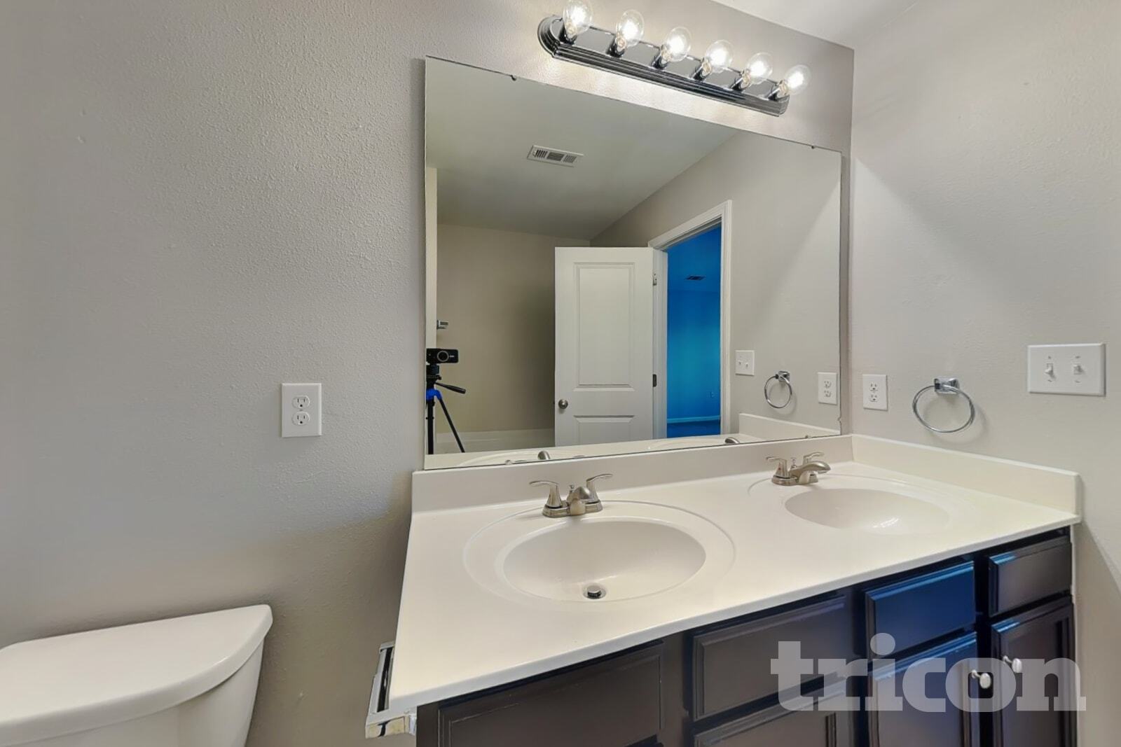 Building Photo - 6931 Savanna Springs Dr