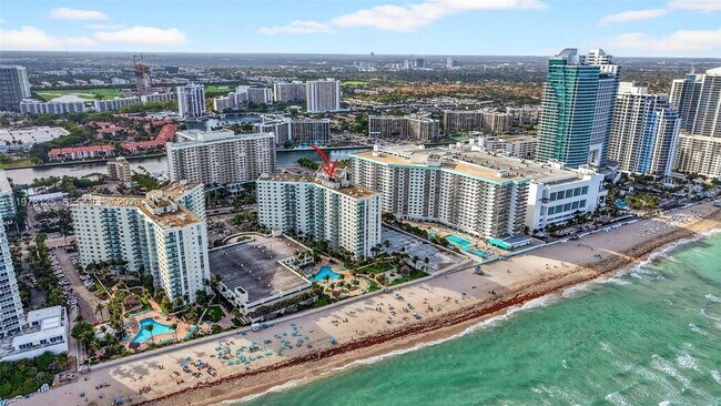 Building Photo - 3801 S Ocean Dr