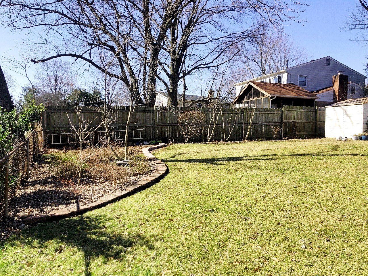 Building Photo - 8507 Woodside Ct