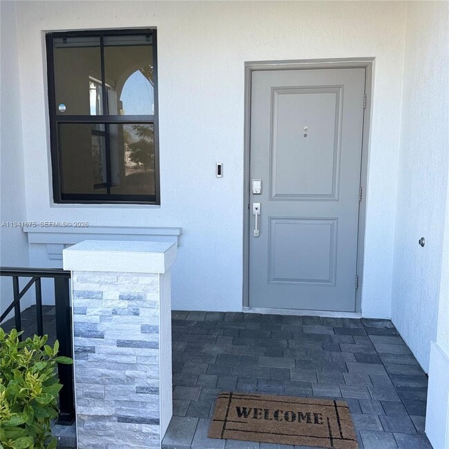 Building Photo - 13370 SW 287th Ter