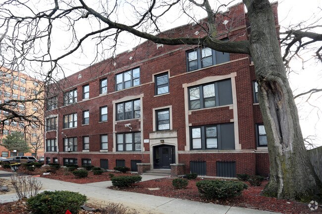 Building Photo - 7436 S Kingston St