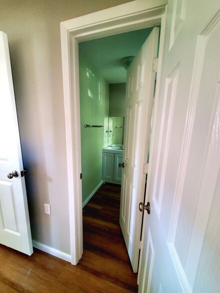 Bathroom - Sycamore Creek Apartments