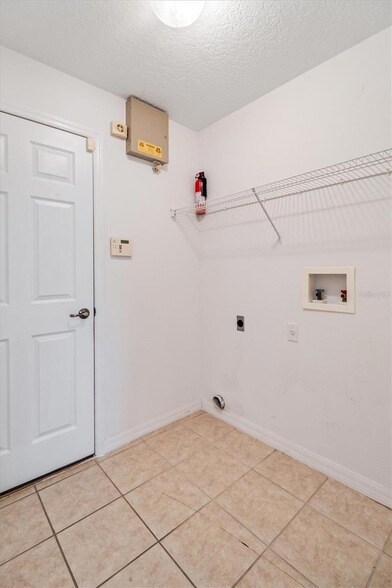 Building Photo - 41 Felwood Ln
