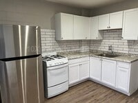 Building Photo - 317 Clarendon Ave