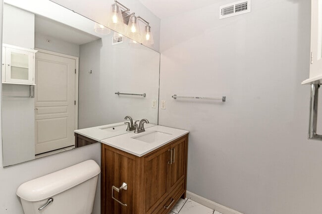 Building Photo - 559 Rivers Breeze Dr