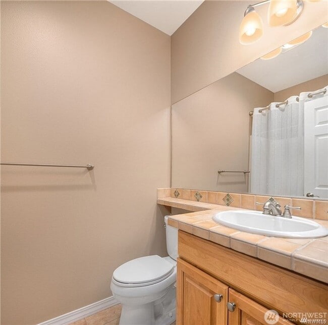 Building Photo - 2bd/1.75ba Redmond Duplex