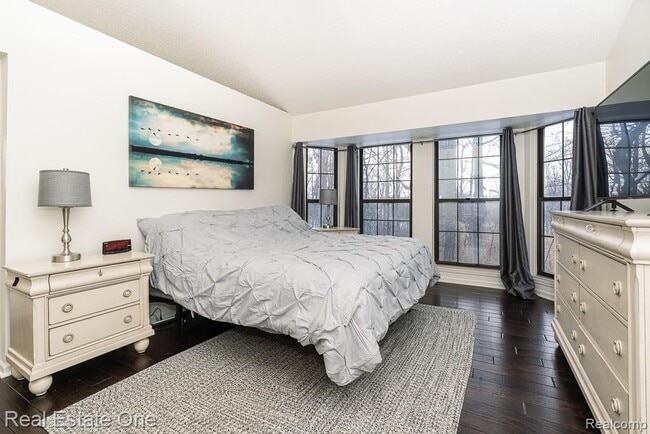 Building Photo - 7086 Danbrooke Ct