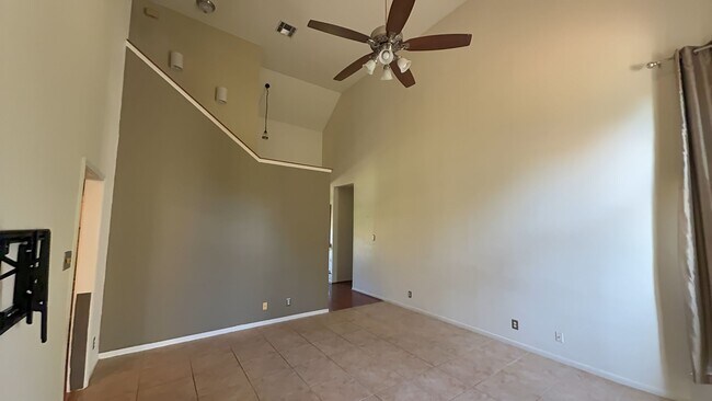 Building Photo - 1813 Volley Ln