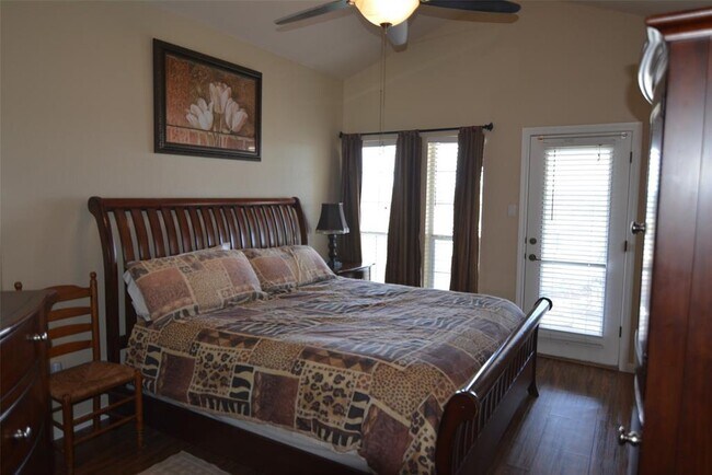 Building Photo - 3404 American Dr