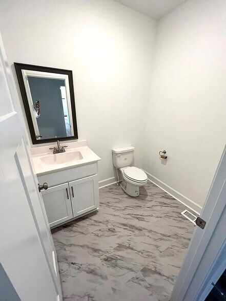 Building Photo - 122 Ted's Trail