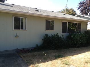 Building Photo - Winter Special-$500-1st Months Rent-Beautiful Three Bedroom Home