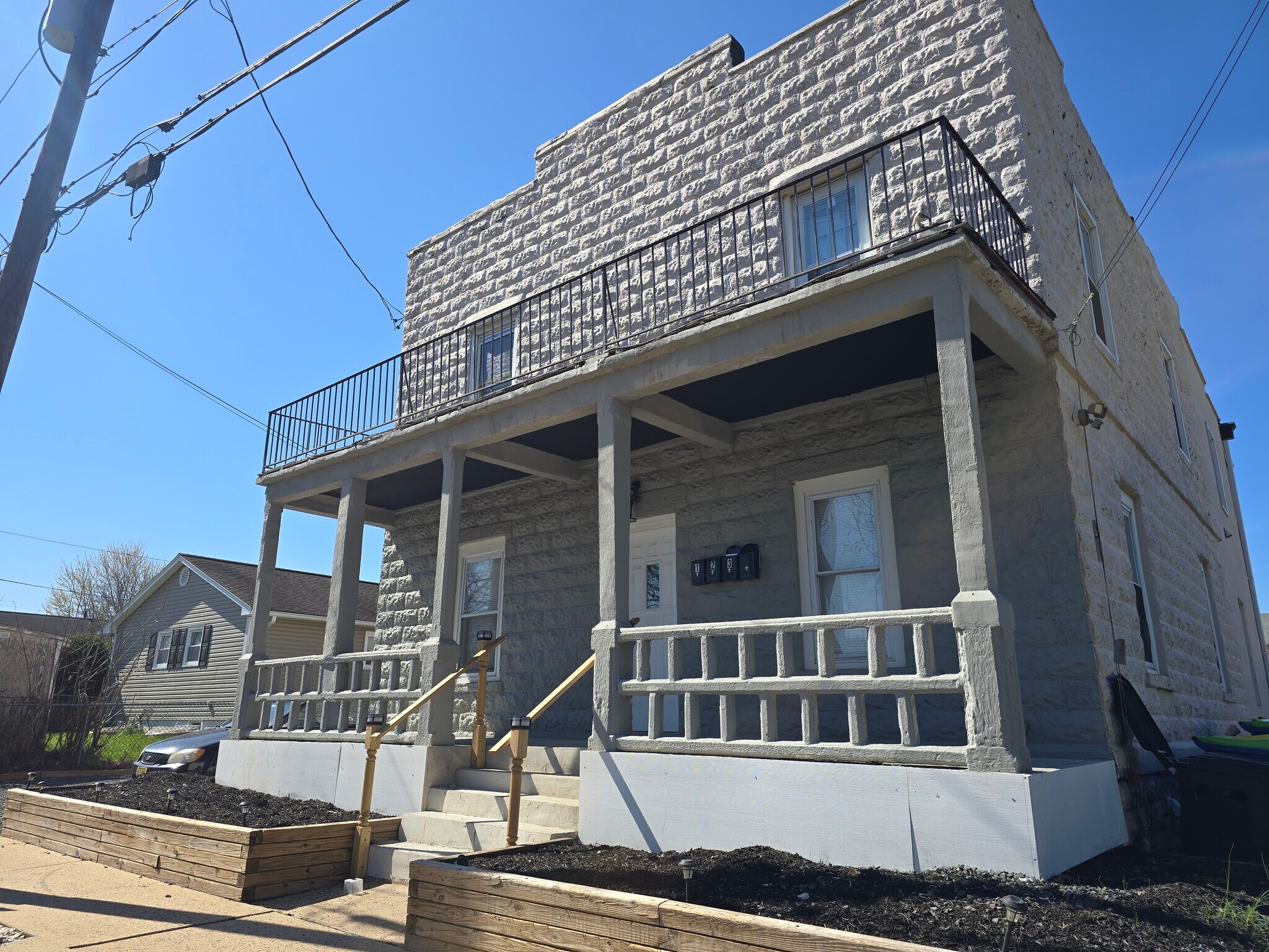 Building Photo - 510 North St