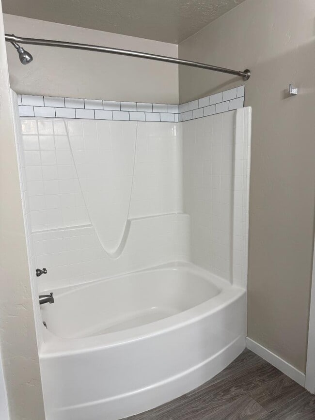 Building Photo - 7777 E Tea Party Dr