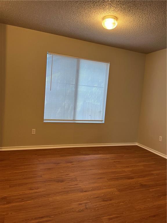Building Photo - 901 Calico Dr