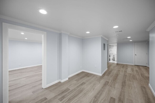 Building Photo - Beautiful Audubon 5 Bedroom Home! - Availa...