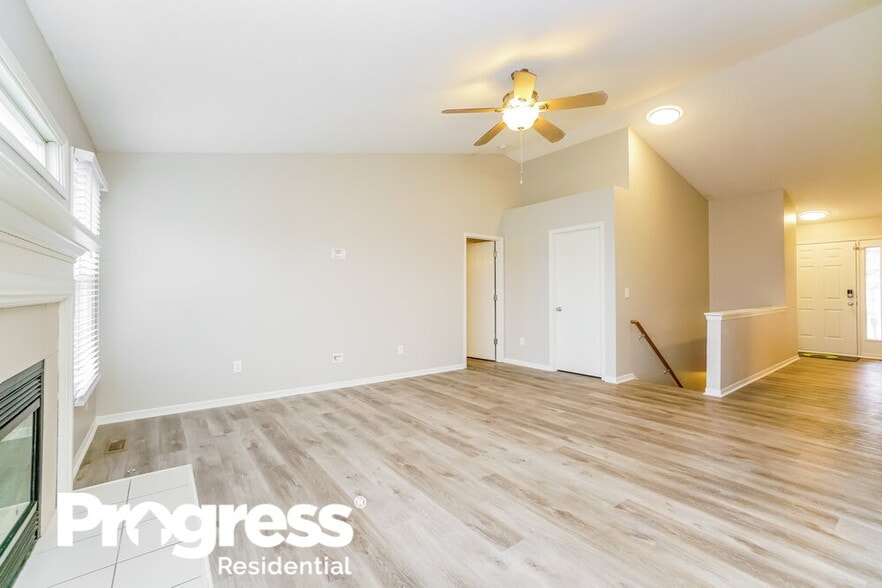 Building Photo - 3421 Brook Spring Dr