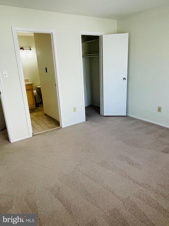 Building Photo - 1908 Society Pl