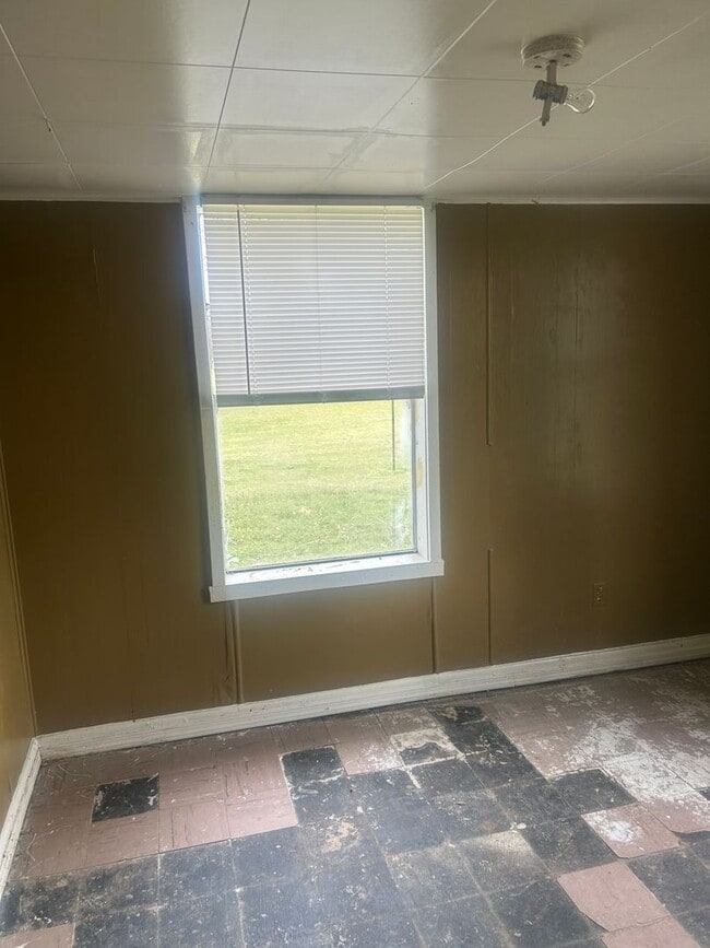 Building Photo - Contact Peggy Goodman 501 676 1758