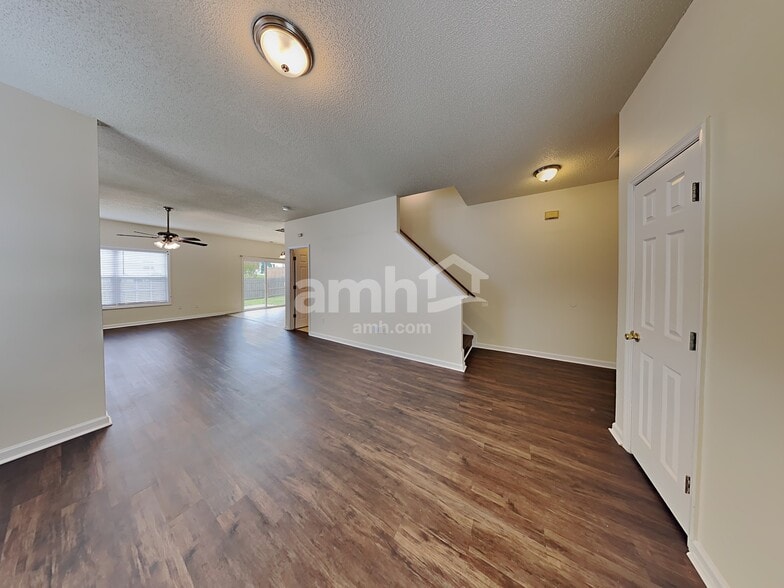 Building Photo - 3605 Enduring Freedom Dr