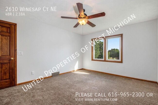 Building Photo - Available Now | 4 Bedroom 2.5 Bath Single ...