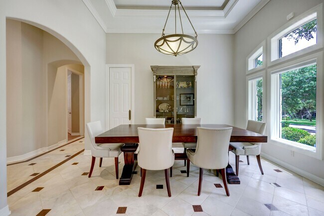 Building Photo - 102 Wood Trail