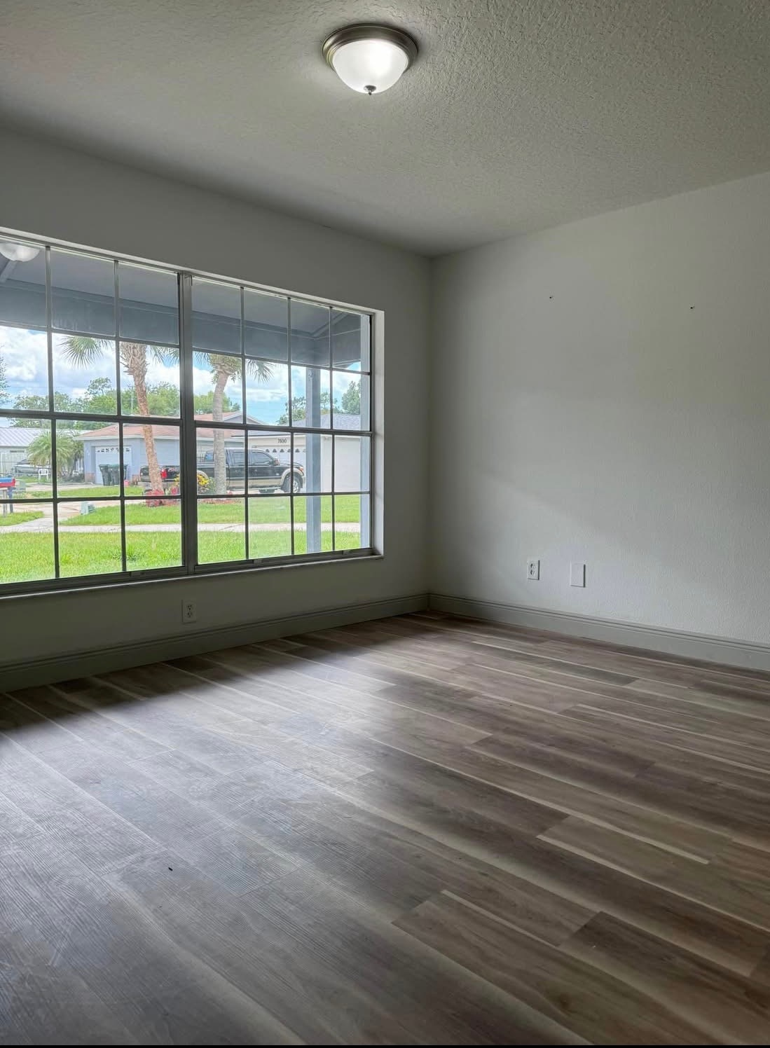 Building Photo - 7607 High Meadow Cir