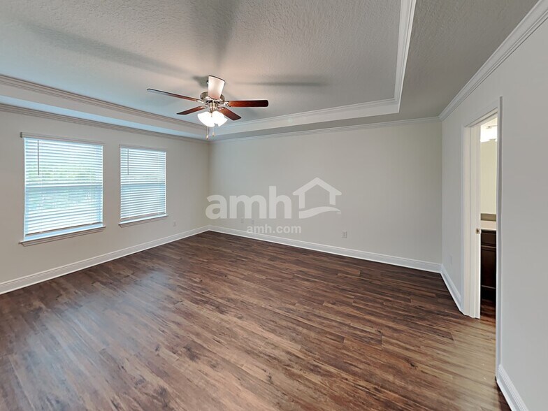 Building Photo - 20443 Calla Lily Dr