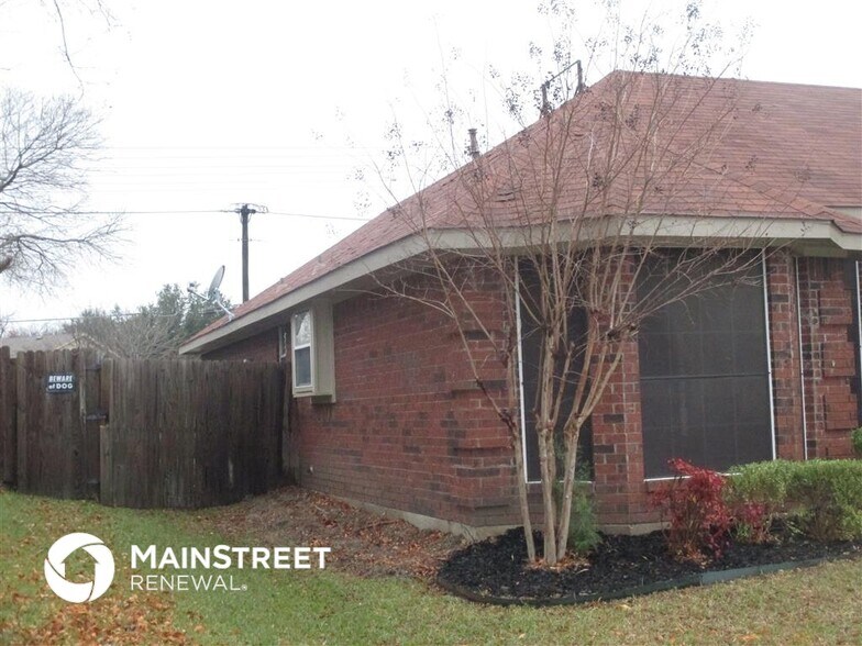 Building Photo - 709 Grand Cayman Way