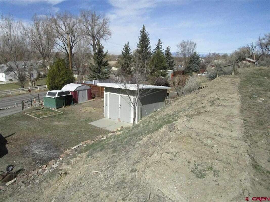 Garage/Workshop - 1680 Chipeta Rd