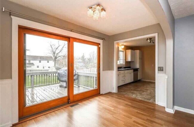 Building Photo - 43 W Craig Hill Dr