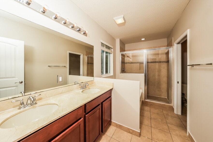 Building Photo - 4815 Foxtail Palm Ct