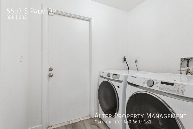 Building Photo - 5503 S Palm Dr