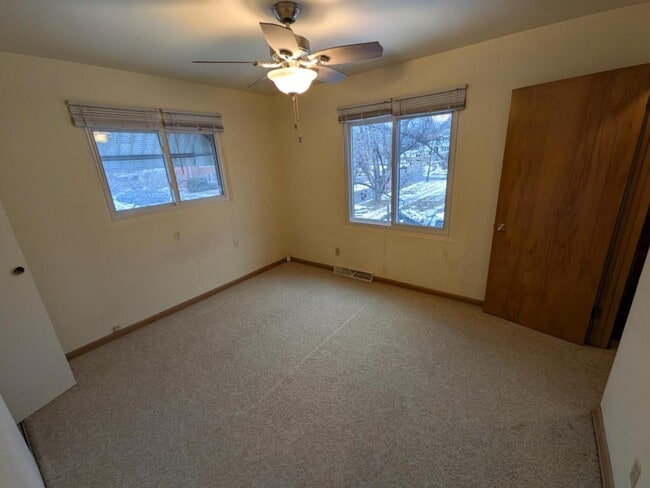 Building Photo - 1 James Pl