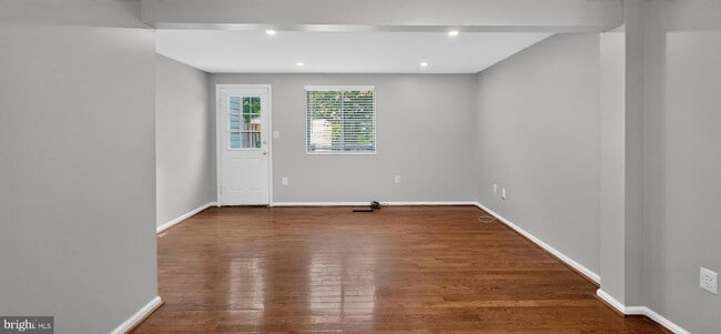Building Photo - 3591 Laurel View Ct