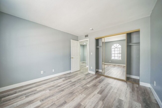 Building Photo - 2967 Juniper Hills Blvd