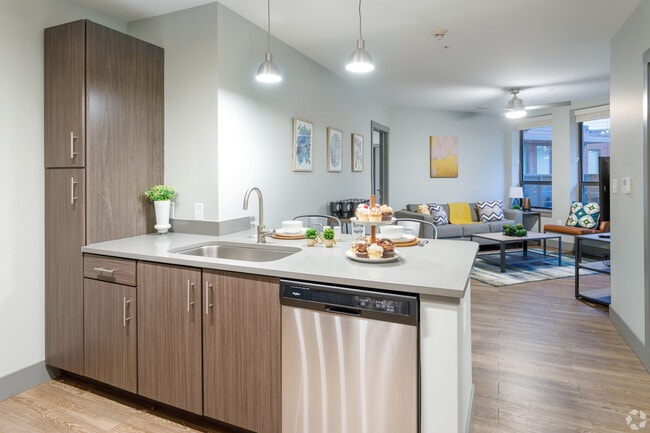 Building Photo - The Yard