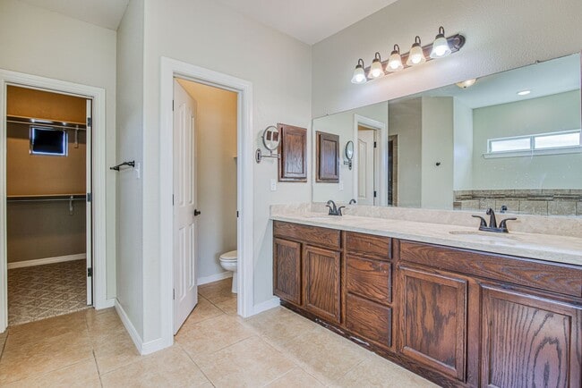 Building Photo - Beautiful Corner lot House