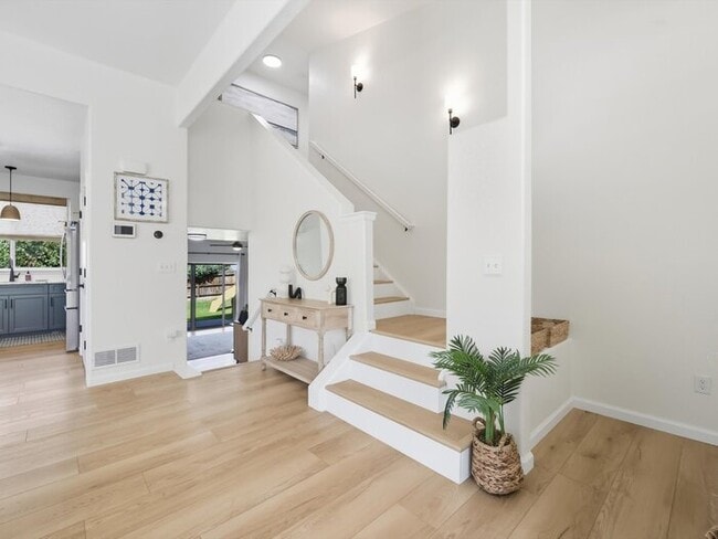 Building Photo - 6871 Red Cardinal Loop