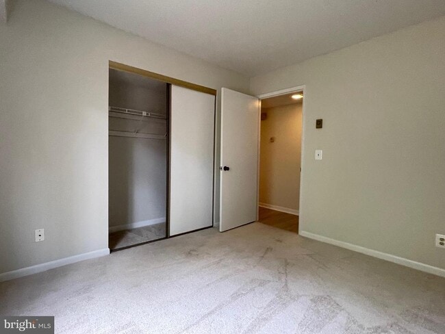Building Photo - 15311 Beaverbrook Ct