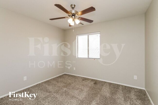 Building Photo - 10813 E Verbina Ln