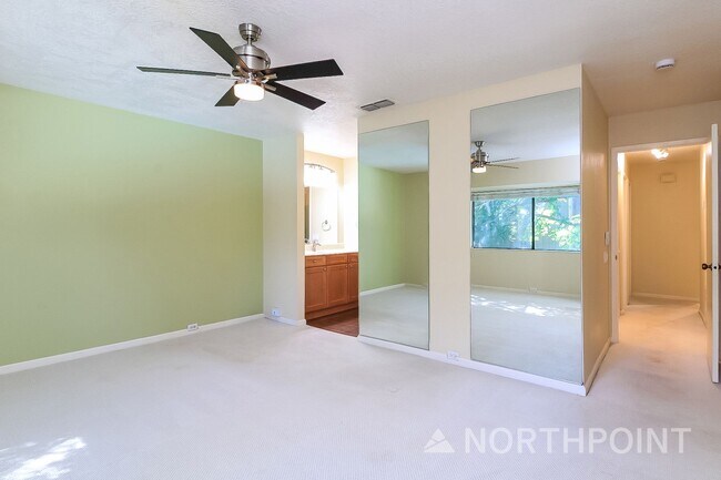 Building Photo - 2BR/2BA | Newly Renovated Unit | Community pools | In Woodside Sierra!