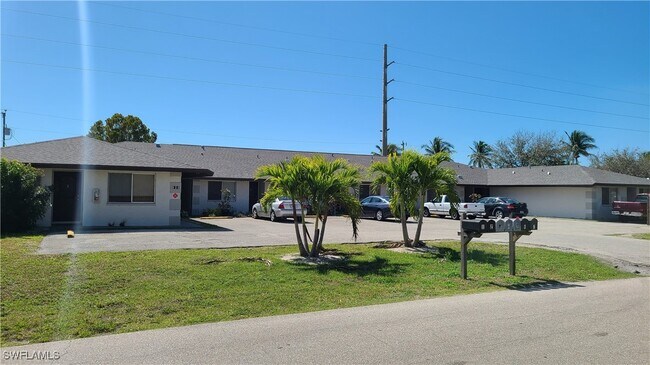 Building Photo - 930 SW 47th Terrace