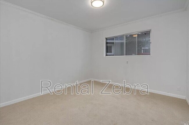 Building Photo - 343 Arlen Dr