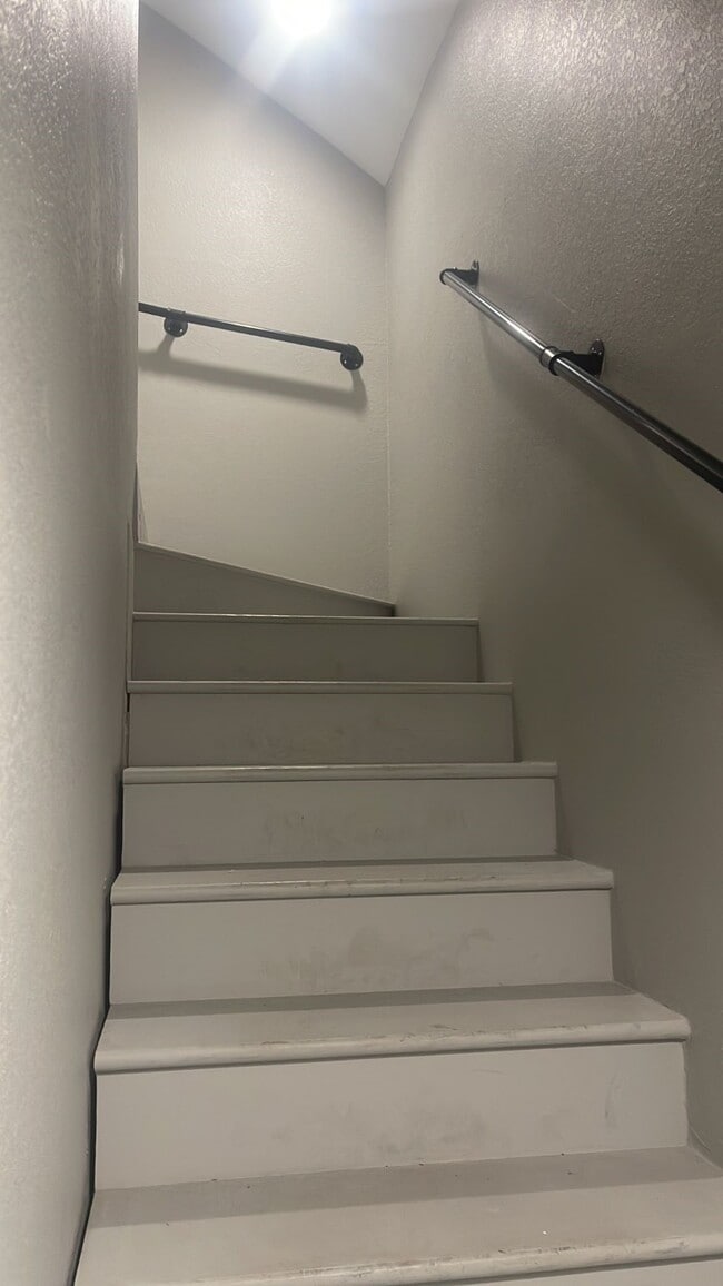 Building Photo - 519 Magnolia Point Dr